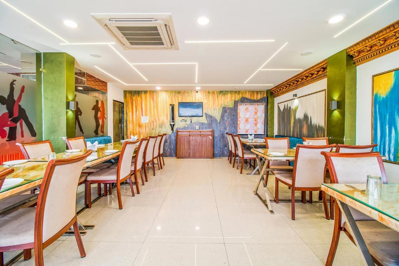 Fabhotel Eleven Heights Bhopal Zewnętrze zdjęcie